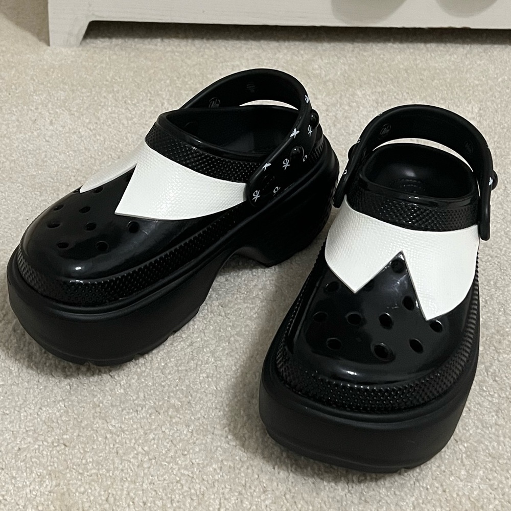 CROCS Wednesday Addams Black and White Sandals